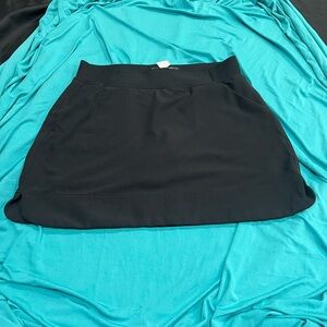 32 Degree Ladies Skort Black Size Small Like New